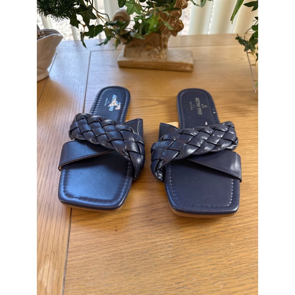Activ-Pro Size 9-10  Womens Navy Blue Square Toe Braided Strap Slide Sandals
